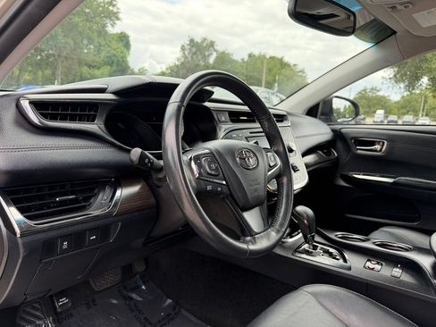 Used 2016 Toyota Avalon XLE Plus FWD image 34