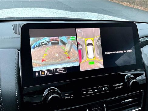 Used 2024 INFINITI QX80 Sensory w/ Cargo Package image 14