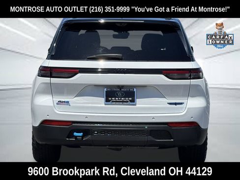 Used 2022 Jeep Grand Cherokee Trailhawk w/ Luxury Tech Group III AWD/4WD image 5