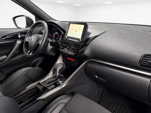 Used 2025 Mitsubishi Eclipse Cross AWD image 23