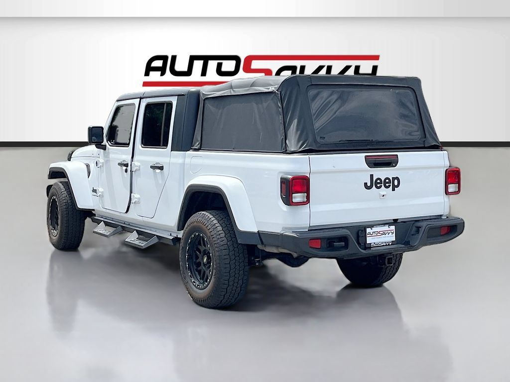 Used 2023 Jeep Gladiator Sport AWD/4WD image 5