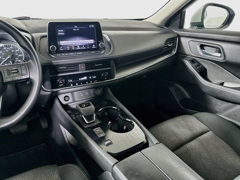 Used 2024 Nissan Rogue SV FWD image 23