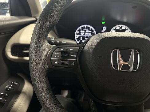 Used 2025 Honda HR-V LX image 11