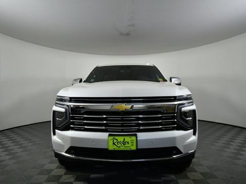 New 2025 Chevrolet Suburban Premier image 7