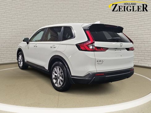 Used 2025 Honda CR-V EX image 7