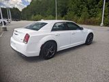 Used 2022 Chrysler 300 Touring L image 4