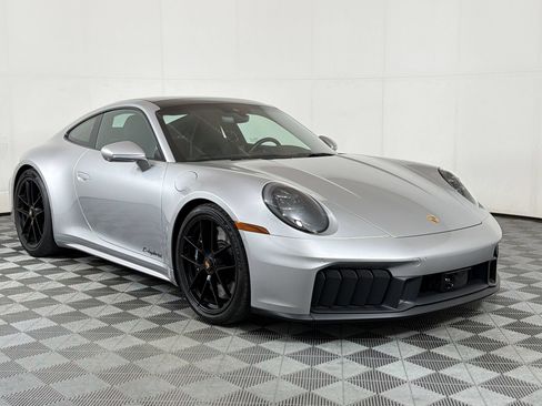 Used 2026 Porsche 911 Carrera 4 GTS AWD/4WD image 8