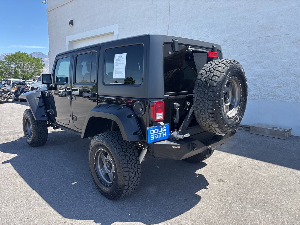Used 2017 Jeep Wrangler Unlimited Rubicon w/ Cold Weather Group AWD/4WD image 27