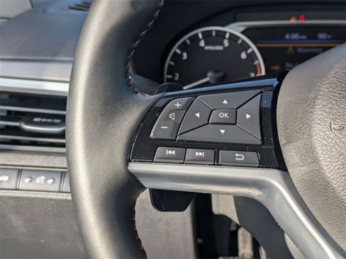 Used 2025 Nissan Altima 2.5 SR image 19