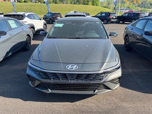 New 2026 Hyundai Elantra Sport FWD image 5