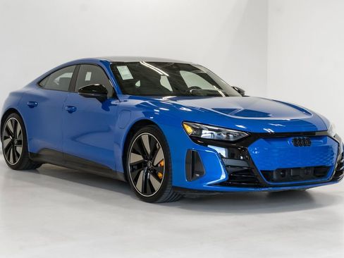 Used 2023 Audi RS e-tron GT w/ Carbon Performance Package AWD/4WD image 5