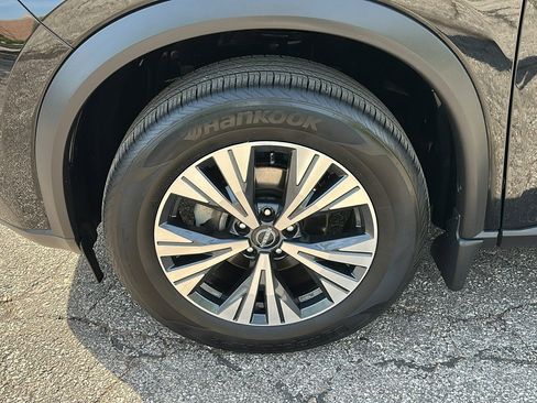 Certified 2023 Nissan Rogue SV image 8