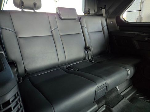 Used 2024 Toyota Sequoia Platinum image 20
