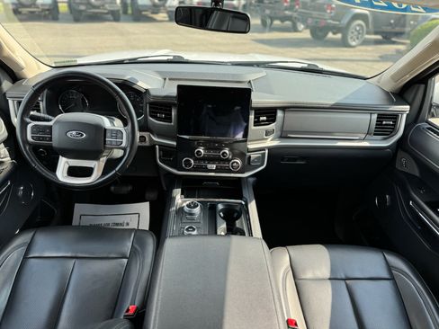 Used 2024 Ford Expedition Max XLT AWD/4WD image 28