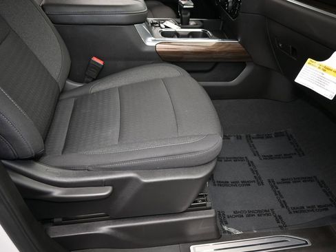 Used 2024 Chevrolet Silverado 1500 RST image 34