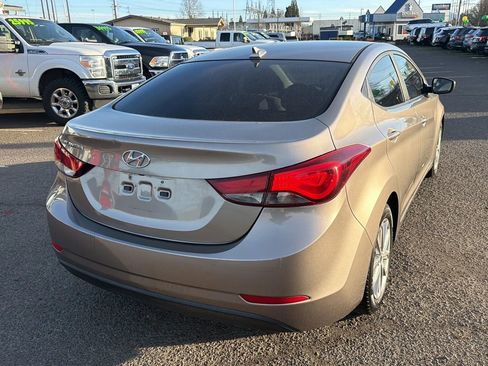 Used 2016 Hyundai Elantra SE w/ Option Group 02 image 3