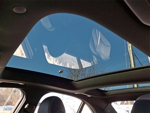 Used 2019 Mercedes-Benz C 63 AMG S image 24