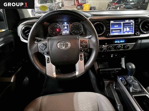 Used 2022 Toyota Tacoma SR5 AWD/4WD image 6