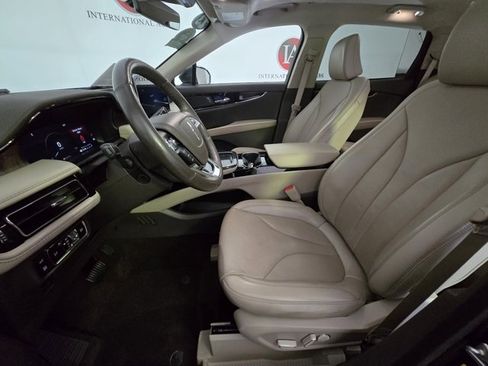 Used 2023 Lincoln Nautilus Reserve image 11
