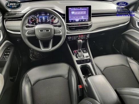 Used 2023 Jeep Compass Latitude w/ Convenience Group AWD/4WD image 32