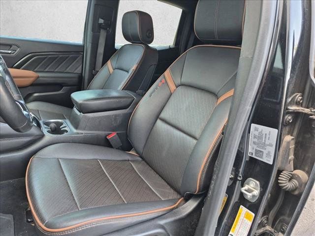 Used 2023 GMC Canyon AT4 w/ AT4 Premium Package AWD/4WD image 12