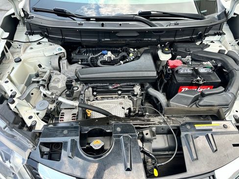 Used 2017 Nissan Rogue SL image 33