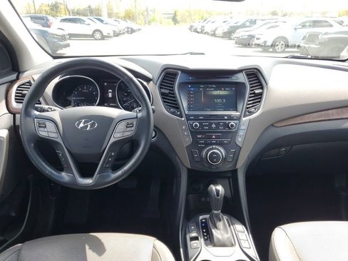 Used 2018 Hyundai Santa Fe Limited AWD/4WD image 17