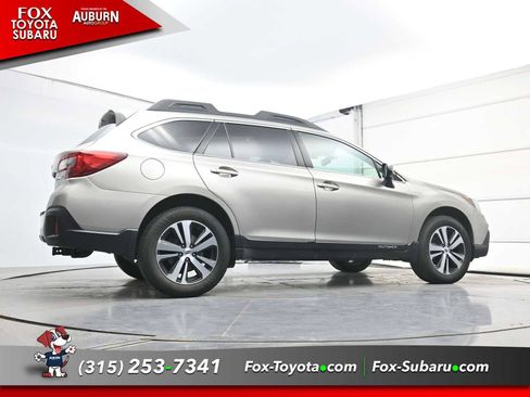 Used 2019 Subaru Outback 2.5i Limited AWD/4WD image 20
