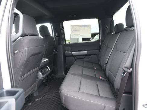 New 2026 Ford F150 XLT w/ FX4 Off-Road Package AWD/4WD image 11
