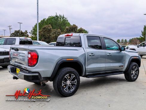 Used 2024 GMC Canyon AT4 image 12