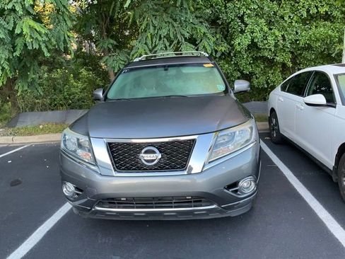 Used 2015 Nissan Pathfinder SL w/ SL Premium Package FWD image 12