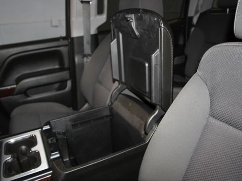 Used 2018 GMC Sierra 1500 SLE w/ SLE Value Package AWD/4WD image 16