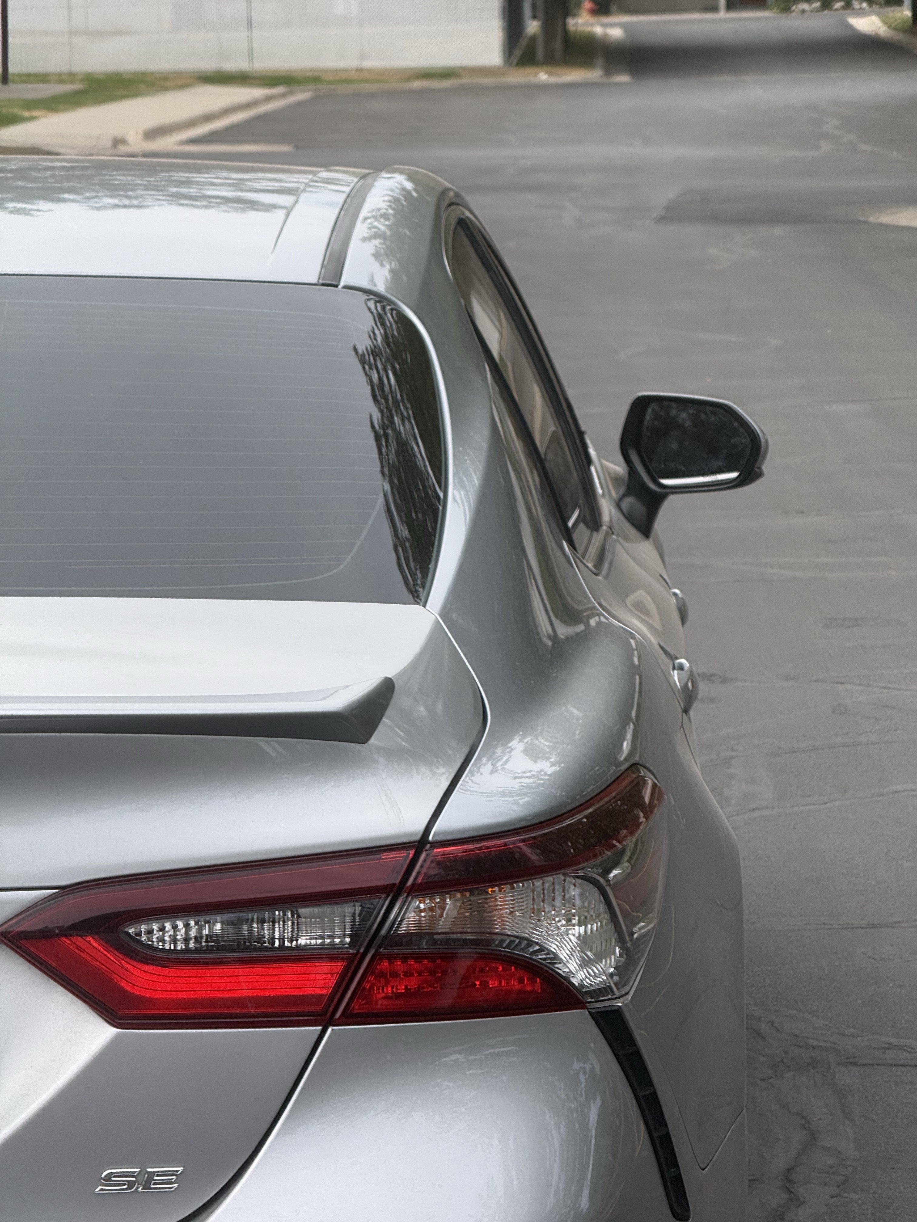 Used 2021 Toyota Camry SE FWD image 21