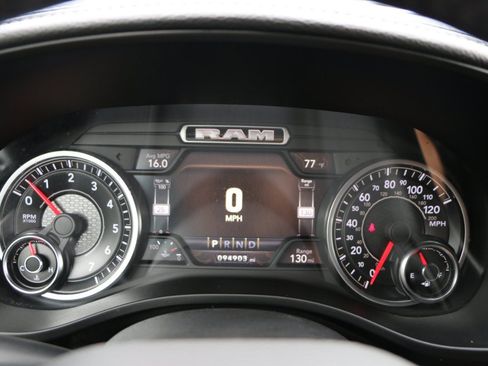 Used 2019 RAM 1500 Laramie AWD/4WD image 36