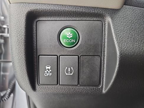 Used 2018 Honda HR-V LX image 30