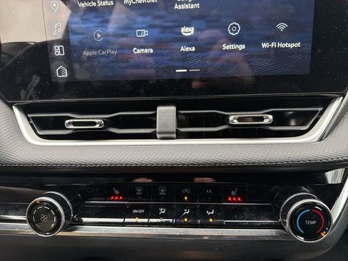 Used 2025 Chevrolet Equinox LT image 20