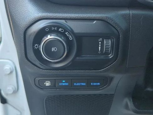 Certified 2023 Jeep Wrangler Unlimited Sahara AWD/4WD image 19