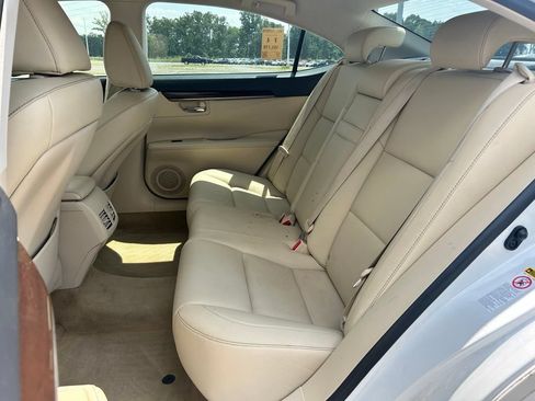 Used 2013 Lexus ES 350 w/ Premium Pkg FWD image 14