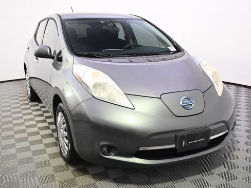 Used 2016 Nissan Leaf S w/ Charger Package FWD image 7