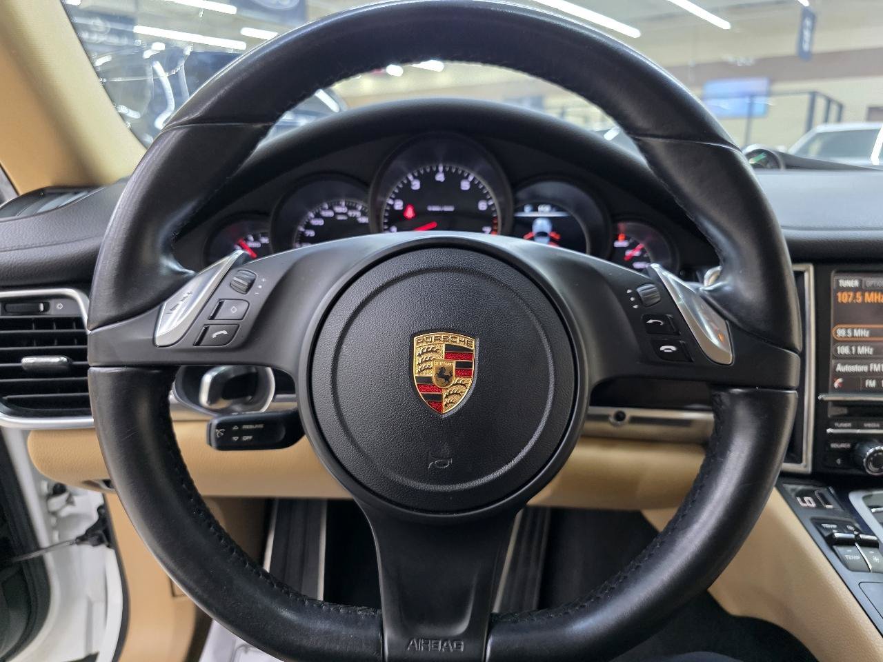 Used 2015 Porsche Panamera 4 w/ Premium Package Plus AWD/4WD image 31