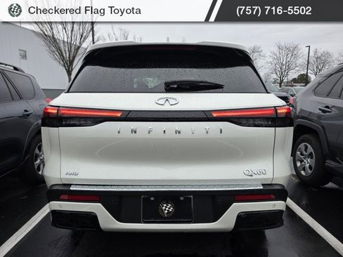 Used 2023 INFINITI QX60 Luxe w/ Performance Audio Package image 5