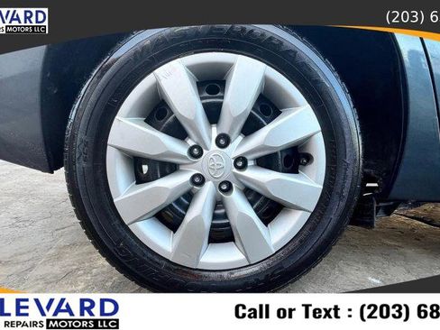 Used 2014 Toyota Corolla LE image 26