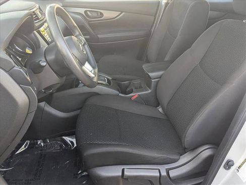 Used 2020 Nissan Rogue Sport S image 13