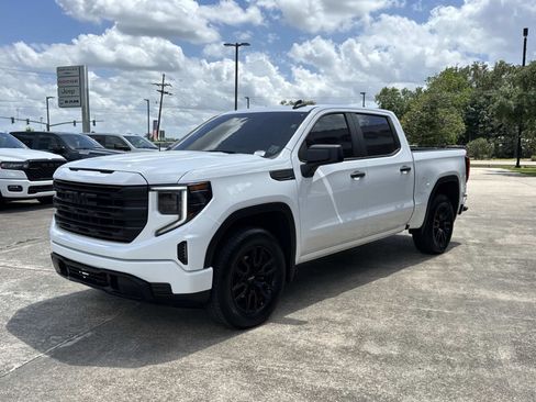 Used 2024 GMC Sierra 1500 Pro w/ Graphite Edition AWD/4WD image 3