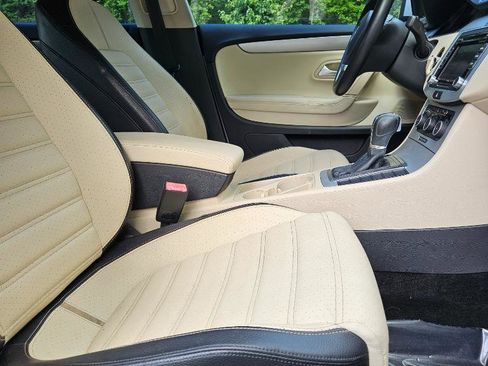 Used 2012 Volkswagen CC Sport image 36