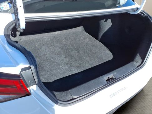 Used 2023 Nissan Sentra SR image 11