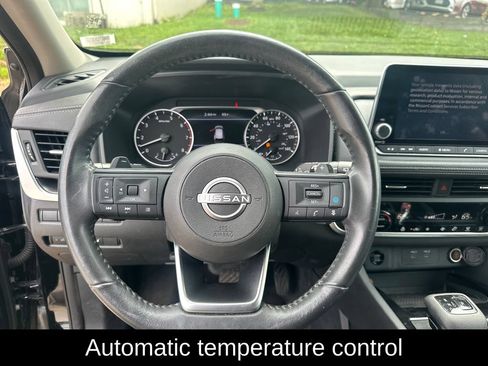 Used 2024 Nissan Rogue SV w/ SV Premium Package FWD image 10