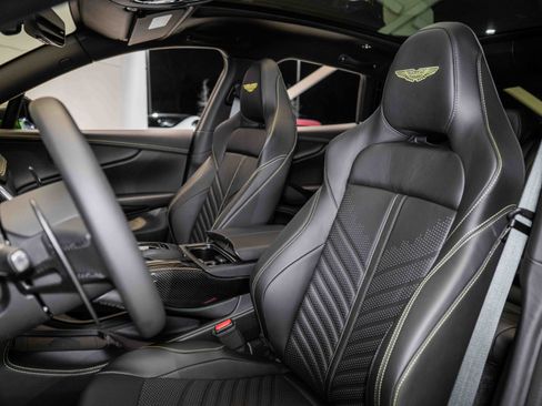 Used 2024 Aston Martin DBX 707 image 12