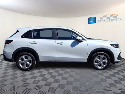 Used 2023 Honda HR-V LX image 7