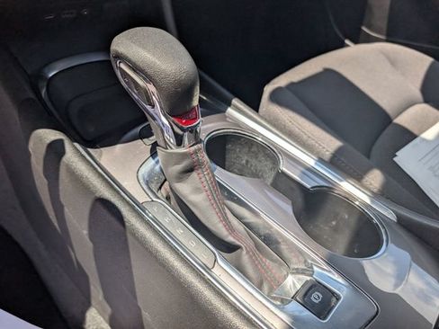 Used 2022 Chevrolet Malibu RS FWD image 21